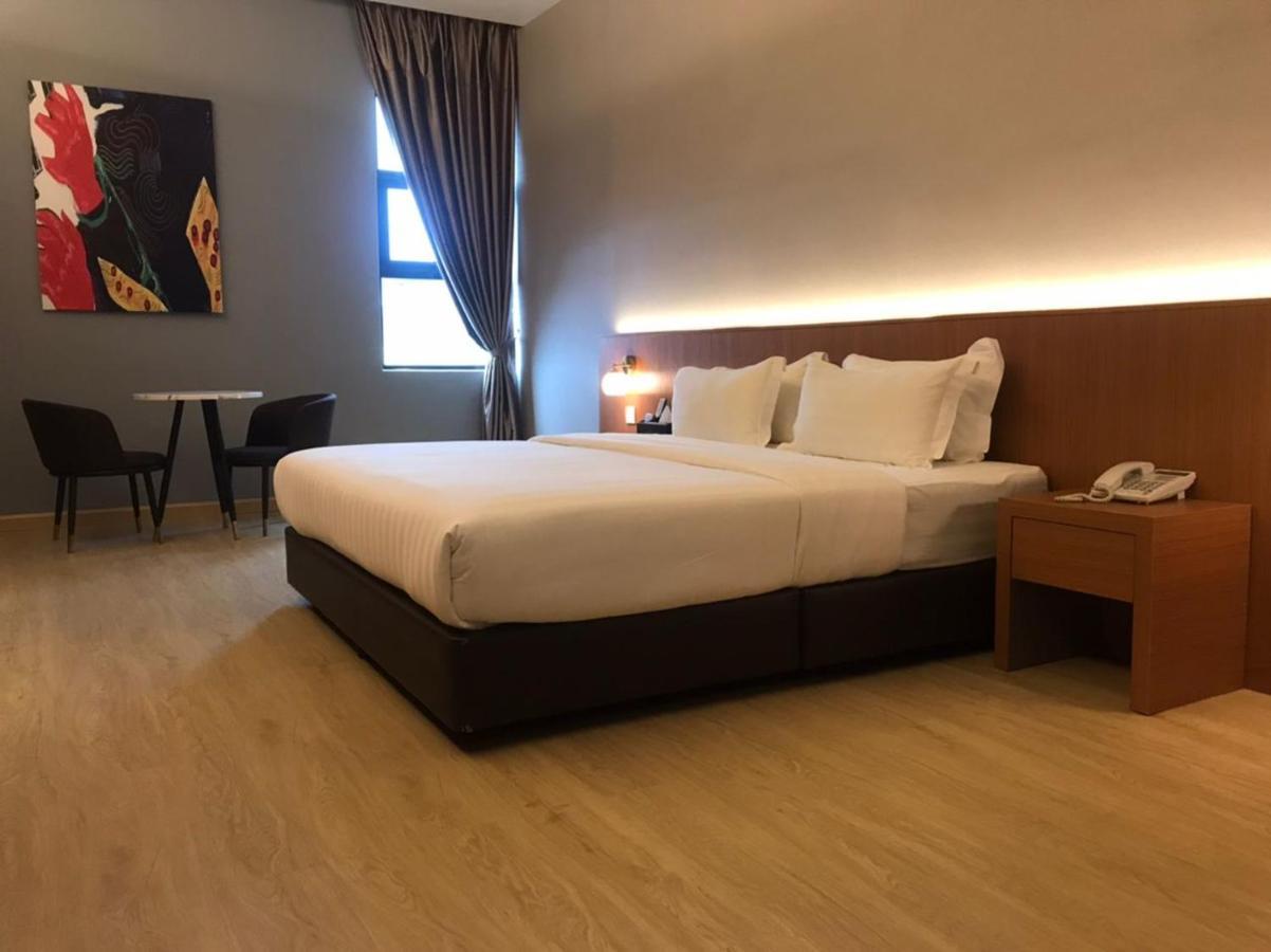 Riverview * Kluang
